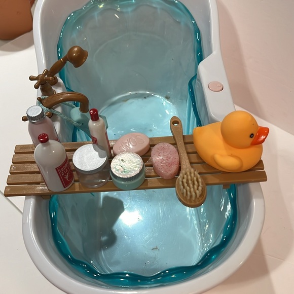 Our Generation doll tub set.  Includes all pieces shown- makes water noise. - Picture 6 of 7